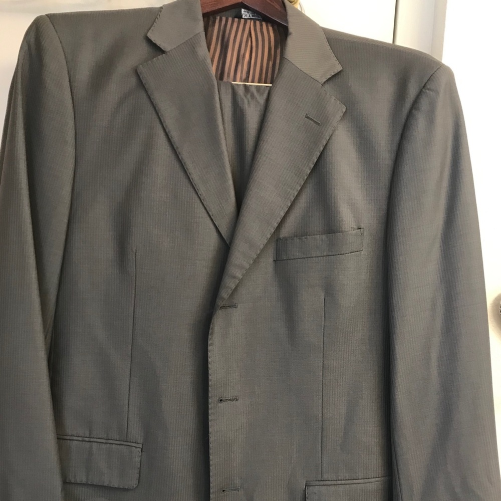 Men’s suit